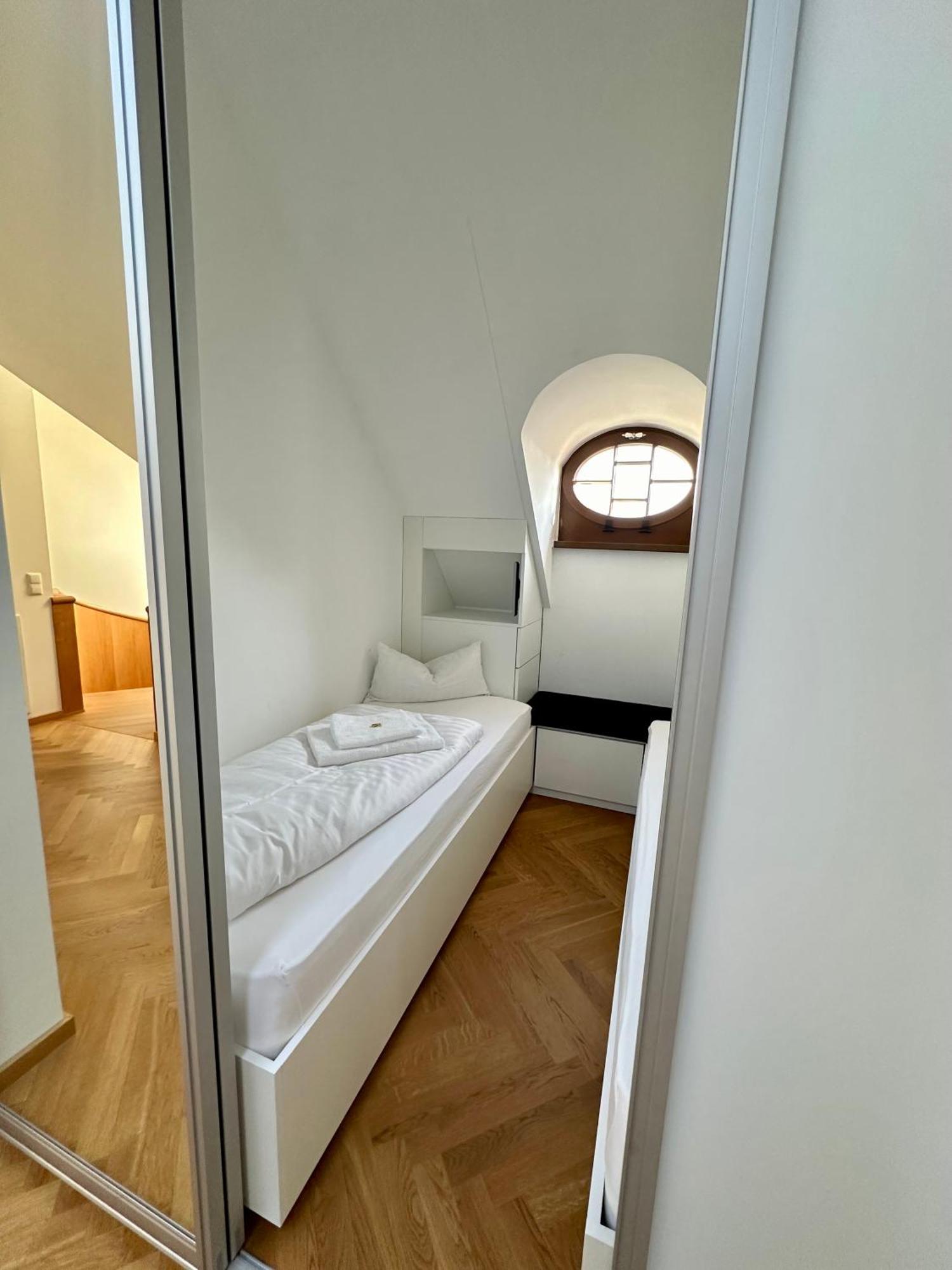 Luxus Suite Mit Einmaligem Blick Auf Die Frauenkirche Dresden Luaran gambar