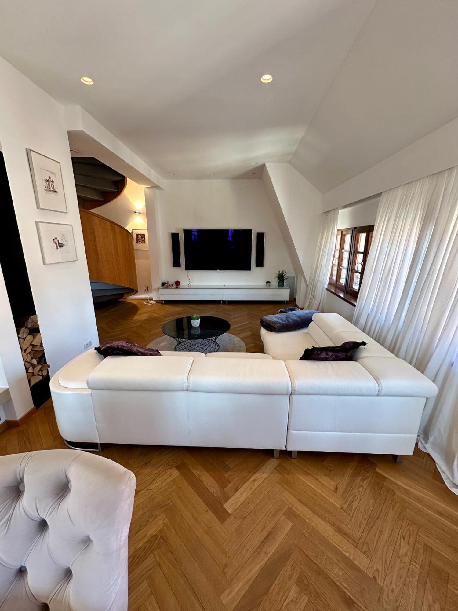 Luxus Suite Mit Einmaligem Blick Auf Die Frauenkirche Dresden Luaran gambar