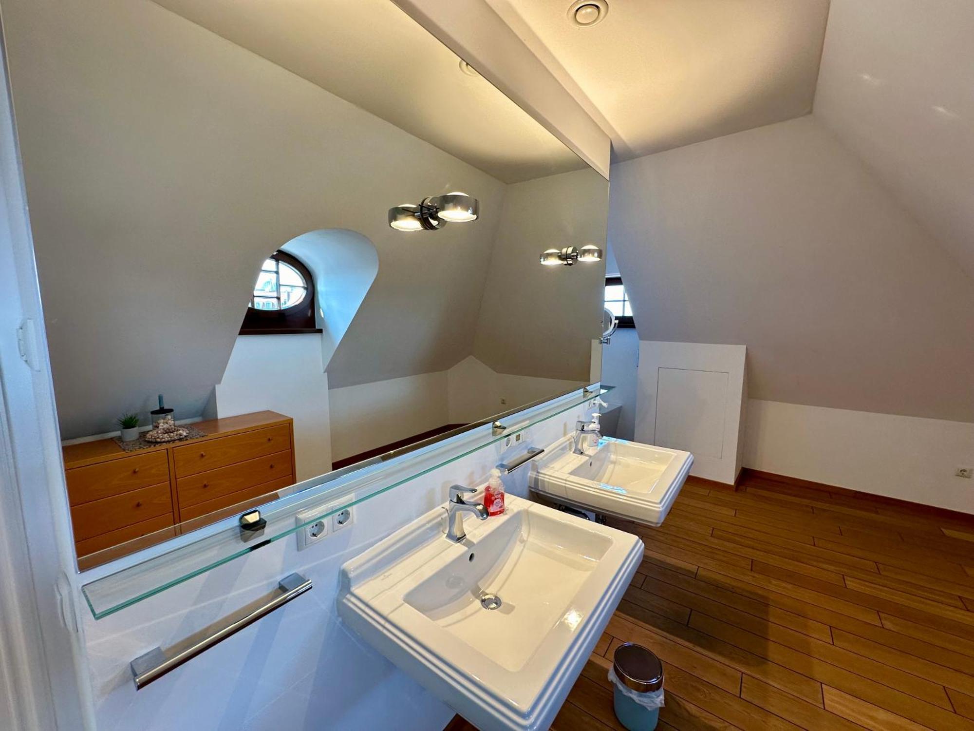 Luxus Suite Mit Einmaligem Blick Auf Die Frauenkirche Dresden Luaran gambar