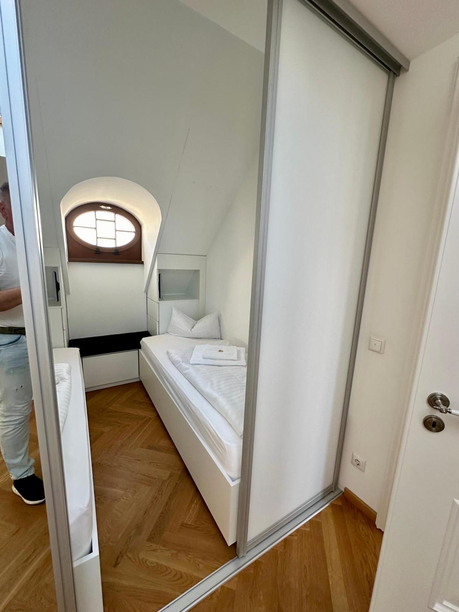 Luxus Suite Mit Einmaligem Blick Auf Die Frauenkirche Dresden Luaran gambar